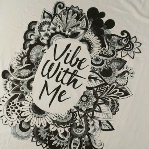 Women's size large t shirt "Vibe with me"logo t white top - Picture 4 of 5